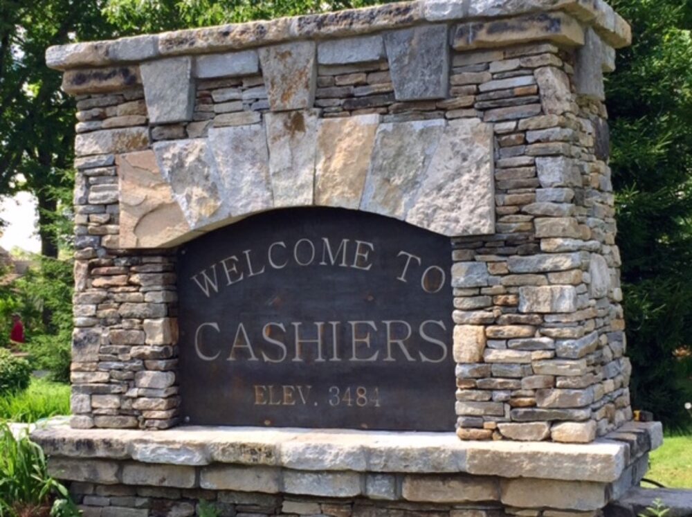 Welcome to Cashiers About the Village Green